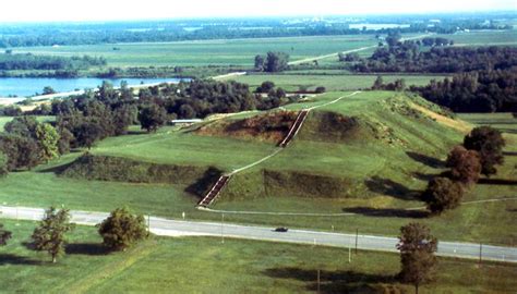 The Cahokia Mounds Construction; Enormous Earthworks and Complex Social Structures in 5th Century America